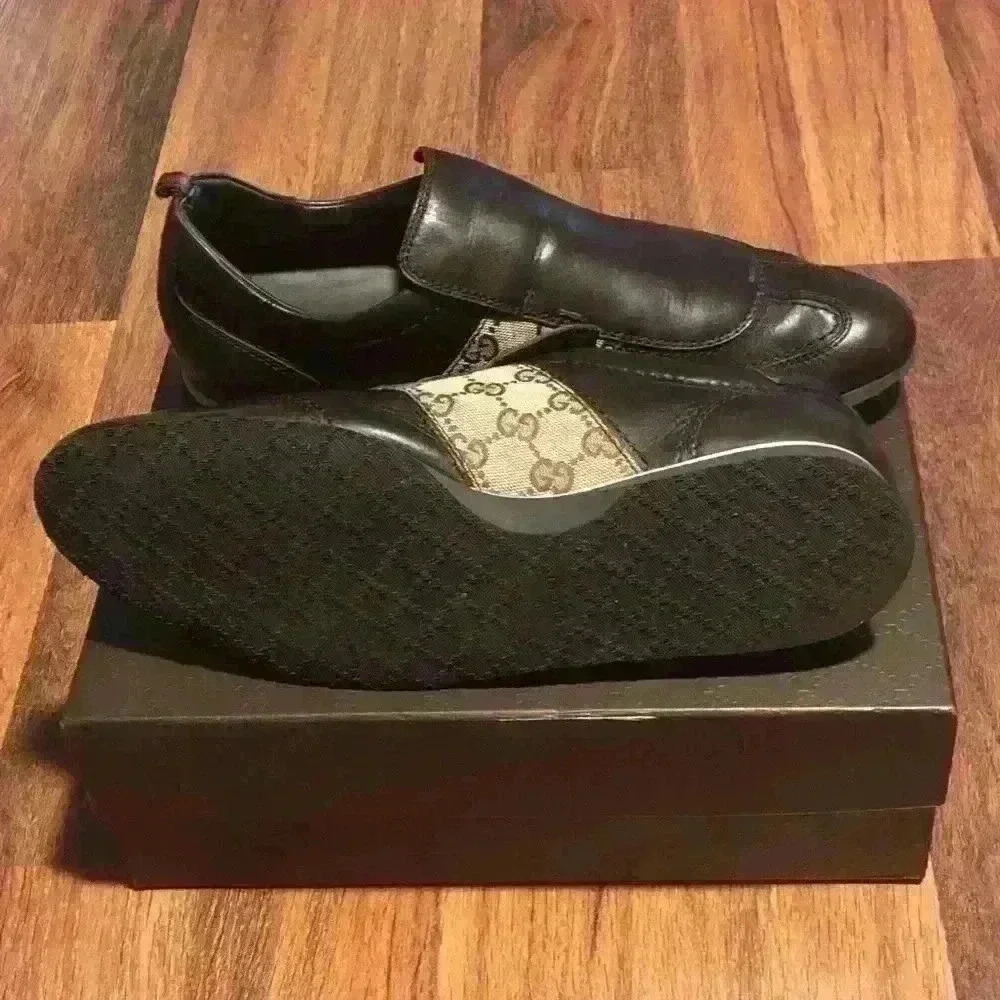 Men’s Authentic Gucci Shoes!! - Picture 5 of 5